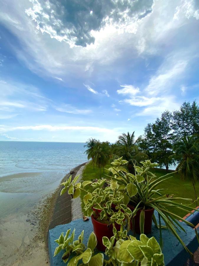 D' Sea View Apartment Port Dickson Exterior photo