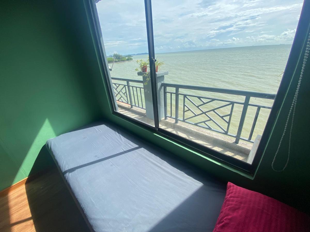 D' Sea View Apartment Port Dickson Exterior photo